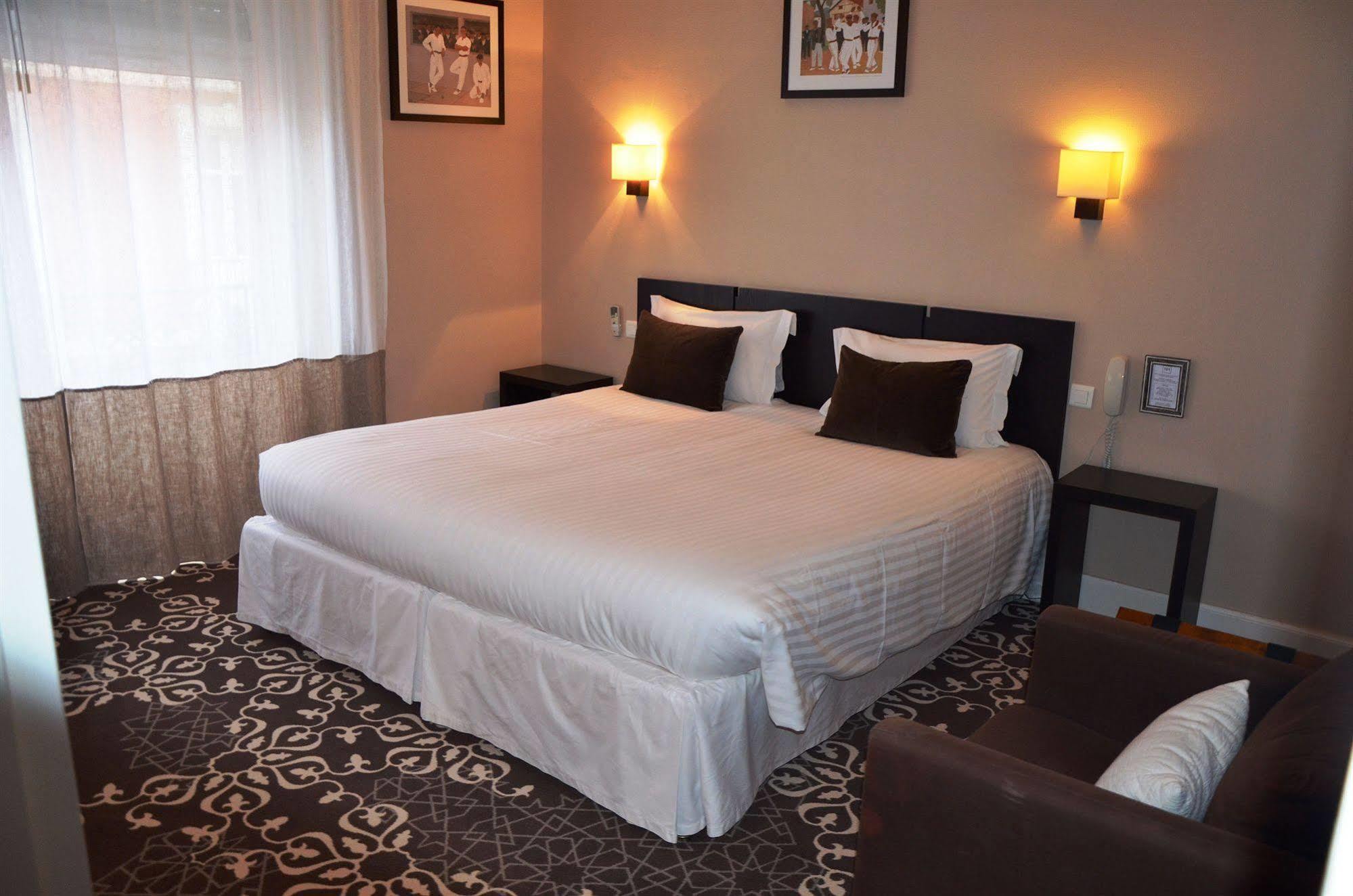 Ama Hotel Biarritz Bagian luar foto